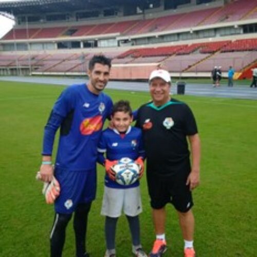 Noviembre: Entreno con Jaime Penedo en el estadio Rommel Fernández